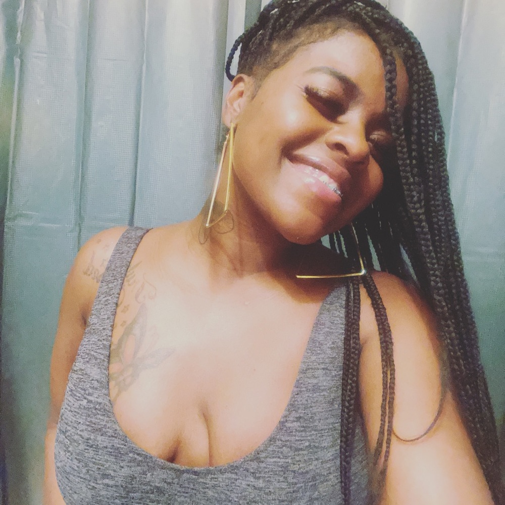 Meet your Posher, Brigette